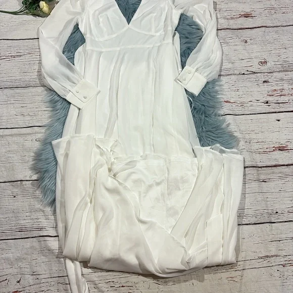 NWT Lulus Talk About Divine White Long Sleeve Backless Maxi Dress - Picture 10 of 11